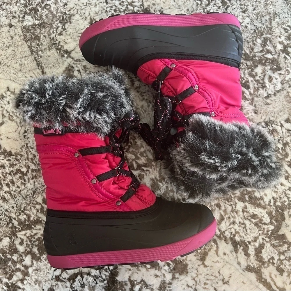 Kamik Youth Sz 4 Snow Boots Pink And Black With Faux Fur Edge Fleece Line